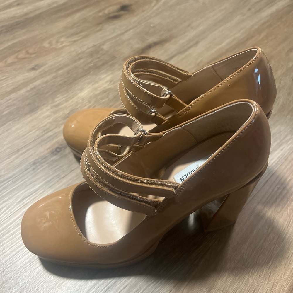 Light brown size 8 heels
